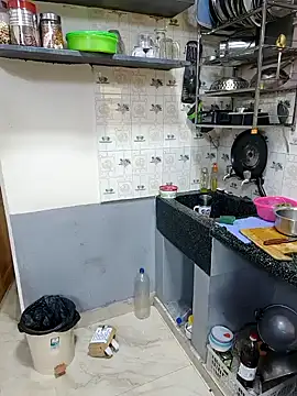 Queen Nightt online show from February 12, 2026, 3:28 am