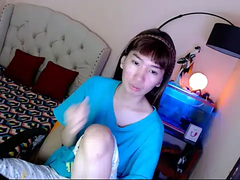 Snapshot of ShantalFoxxy_ chatting on October 16, 2025, 4:48 pm ShantalFoxxy online show from October 16, 2025, 4:48 pm