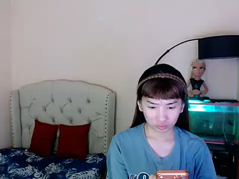 ShantalFoxxy  online show from April 2, 2026, 12:29 am