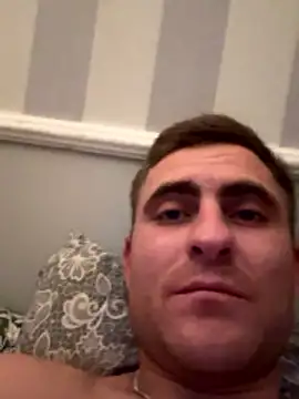 Snapshot of GOOPYlove chatting on January 18, 2026, 6:33 pm GOOPYlove online show from January 18, 2026, 6:33 pm