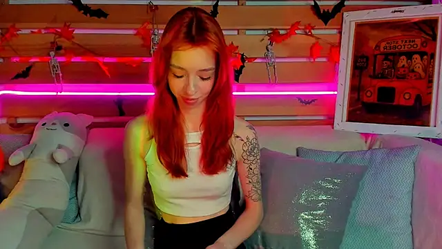 Lori Williams online show from October 31, 2025, 12:51 am