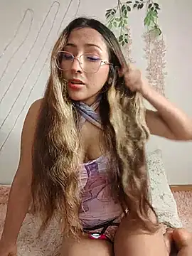 airamoon online show from June 12, 2026, 4:16 pm