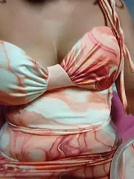 airamoon online show from April 13, 2026, 4:27 am