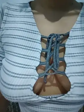 Snapshot of airamoon chatting on November 19, 2025, 3:17 am airamoon online show from November 19, 2025, 3:17 am