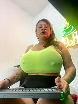 Snapshot of AlexxiaaMat chatting on September 11, 2025, 11:10 am AlexxiaaMat online show from September 11, 2025, 11:10 am