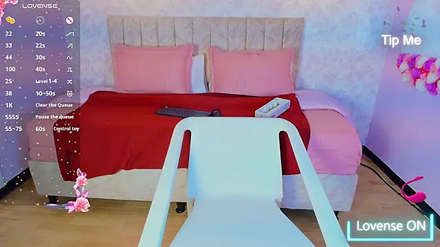 Snapshot of sweet_artemiis chatting on November 7, 2025, 8:13 pm sweet artemiis online show from November 7, 2025, 8:13 pm