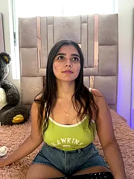 Snapshot of salomecute21 chatting on September 17, 2025, 1:24 pm salomecute21 online show from September 17, 2025, 1:24 pm