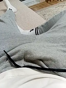 Maxim 16cm online show from December 2, 2025, 2:08 pm