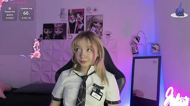 JuliethMoss online show from October 23, 2025, 8:51 pm