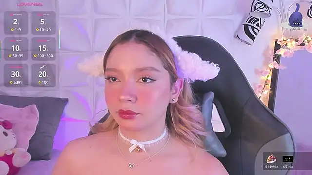 Snapshot of JuliethMoss chatting on January 10, 2026, 8:59 pm JuliethMoss online show from January 10, 2026, 8:59 pm