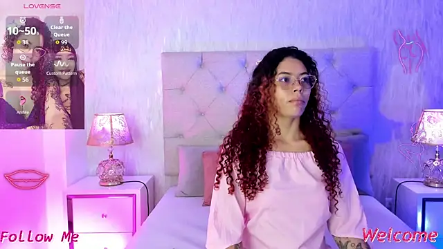 Pamelamiler   online show from April 6, 2026, 12:50 pm