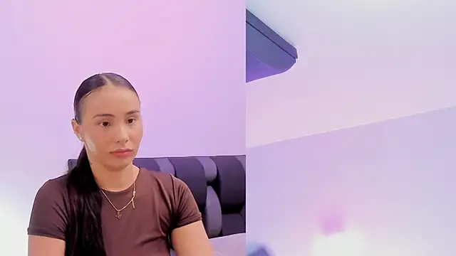 Snapshot of maily_zanss chatting on June 19, 2026, 8:14 pm maily zanss online show from June 19, 2026, 8:14 pm