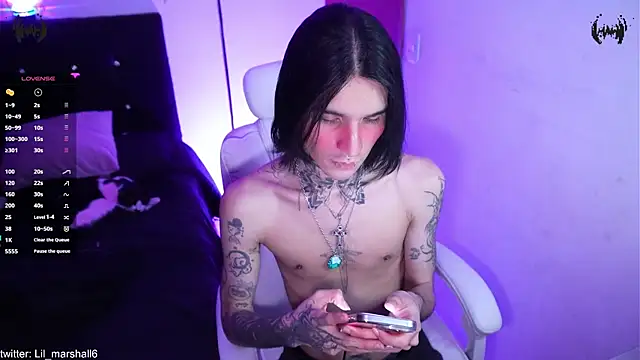 Snapshot of marshall__k chatting on January 12, 2026, 12:39 am marshall k online show from January 12, 2026, 12:39 am