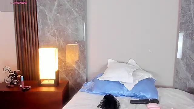 Snapshot of Emma_hunter_ chatting on October 29, 2025, 4:00 am Emma hunter online show from October 29, 2025, 4:00 am