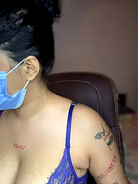 Snapshot of Saza_lklx chatting on November 6, 2025, 11:03 am Saza lklx online show from November 6, 2025, 11:03 am