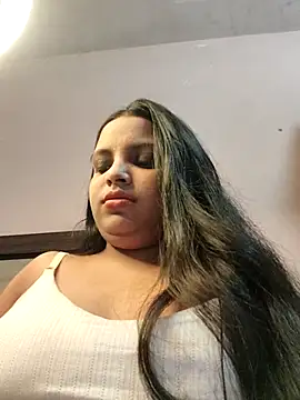 Snapshot of Maahhii_2 chatting on April 30, 2026, 8:57 pm Maahhii 2 online show from April 30, 2026, 8:57 pm