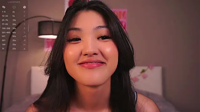 FancyEsten online show from October 16, 2025, 8:33 am