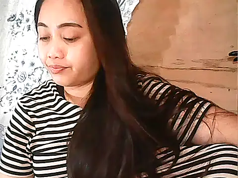 Snapshot of Pinay_Chubby20 chatting on February 12, 2026, 12:43 am Pinay Chubby20 online show from February 12, 2026, 12:43 am