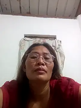 Snapshot of Juicy_69xx chatting on November 30, 2025, 9:26 pm Juicy 69xx online show from November 30, 2025, 9:26 pm