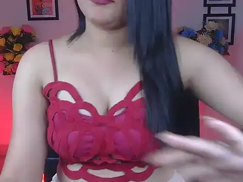 Hotti figure online show from October 17, 2025, 4:31 pm