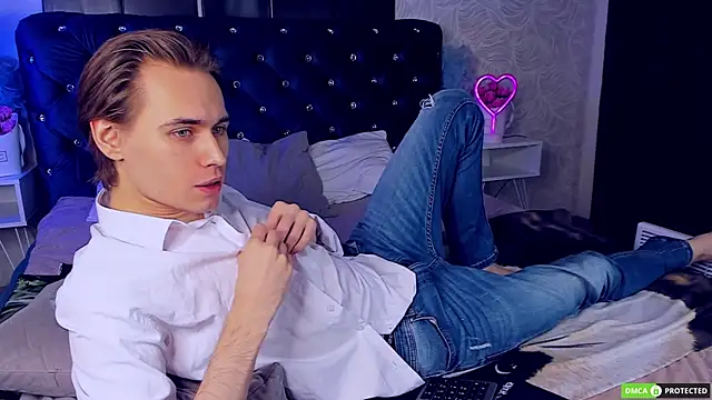 WilliamDyson online show from November 13, 2025, 3:21 am