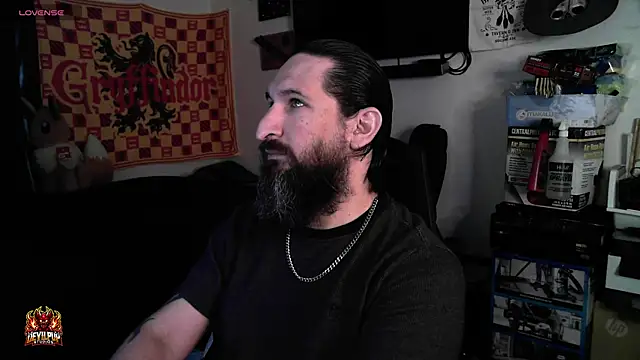 DevilPup75  online show from April 16, 2026, 1:34 pm