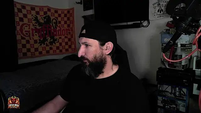 DevilPup75  online show from April 14, 2026, 8:19 am