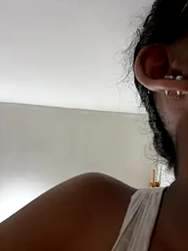 Valen1800 online show from November 9, 2025, 12:47 am