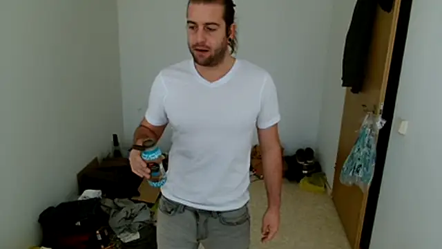 Snapshot of hei_69 chatting on October 21, 2025, 3:55 pm hei 69 online show from October 21, 2025, 3:55 pm