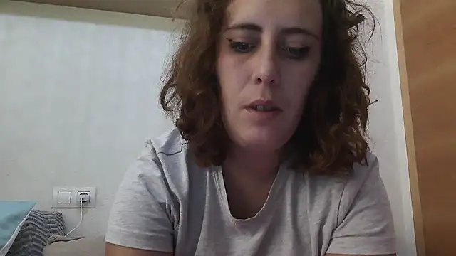 laxinna123 online show from October 19, 2025, 10:07 am