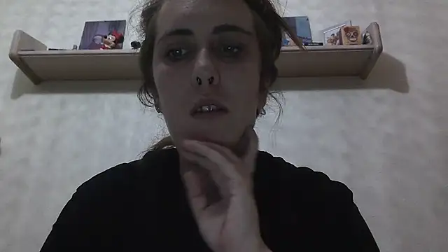 laxinna123 online show from October 9, 2025, 8:59 am