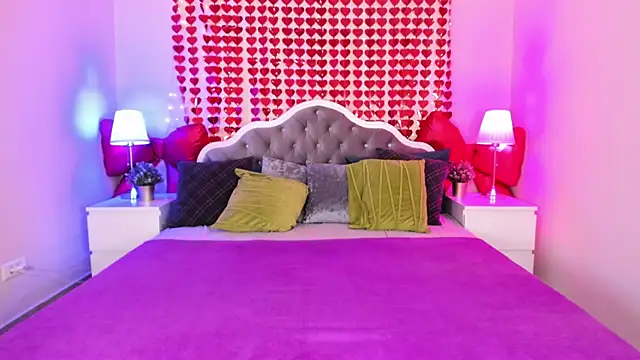 Madelaineses online show from February 18, 2026, 9:06 am