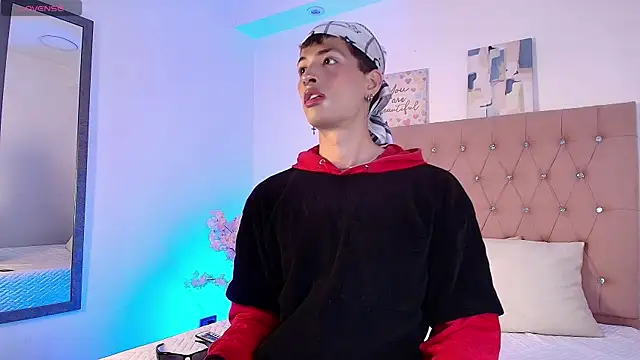 OzorioDany online show from December 3, 2025, 3:29 am