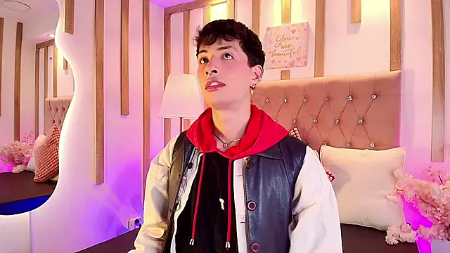 OzorioDany online show from March 18, 2026, 3:31 am