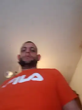 Snapshot of milenski74 chatting on November 19, 2025, 8:14 am milenski74 online show from November 19, 2025, 8:14 am