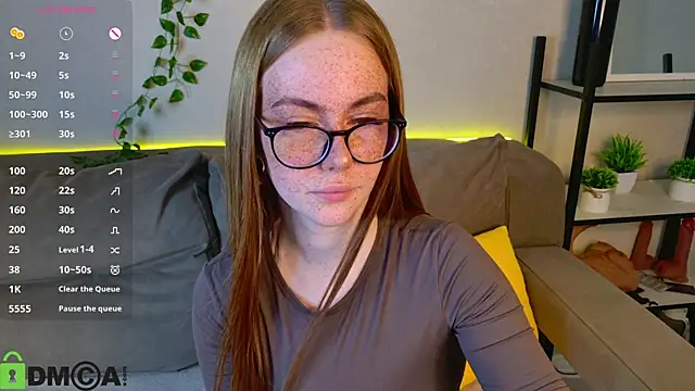 Snapshot of Roxy_Sunnny chatting on October 26, 2025, 9:31 am Roxy Sunnny online show from October 26, 2025, 9:31 am