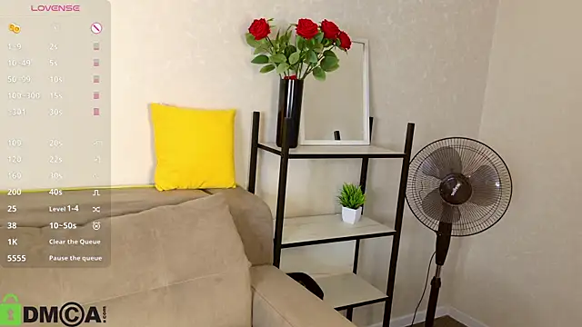 Snapshot of Roxy_Sunnny chatting on October 21, 2025, 9:30 am Roxy Sunnny online show from October 21, 2025, 9:30 am