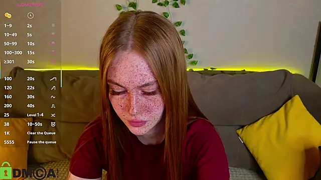 Snapshot of Roxy_Sunnny chatting on November 18, 2025, 9:23 am Roxy Sunnny online show from November 18, 2025, 9:23 am