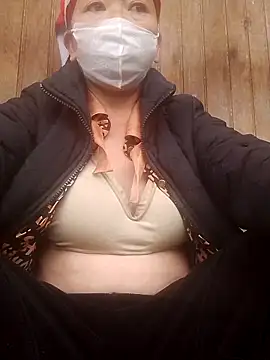 Snapshot of VangLe73 chatting on November 12, 2025, 2:26 am VangLe73 online show from November 12, 2025, 2:26 am