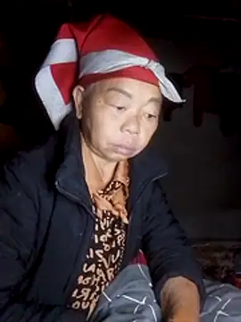 Snapshot of VangLe73 chatting on November 25, 2025, 11:48 pm VangLe73 online show from November 25, 2025, 11:48 pm