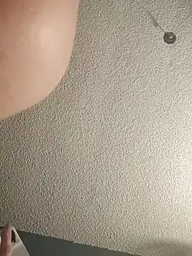 bratlipss online show from October 1, 2025, 10:09 am