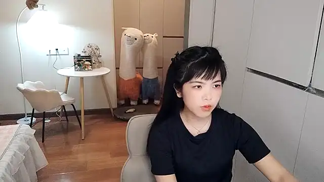 XiaoAnQi online show from October 21, 2025, 12:48 pm