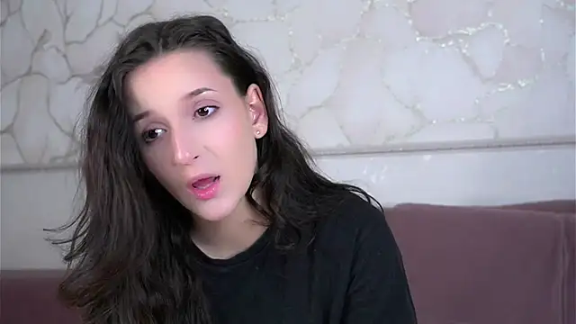 Snapshot of FalineBeacher chatting on January 14, 2026, 1:48 pm FalineBeacher online show from January 14, 2026, 1:48 pm