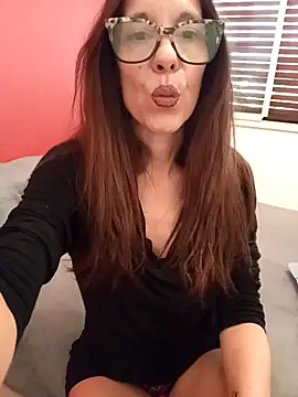 Snapshot of Esmeralda_passion chatting on September 22, 2025, 11:49 am Esmeralda passion online show from September 22, 2025, 11:49 am