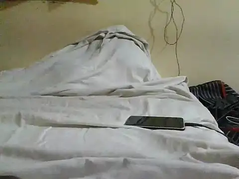 Snapshot of ahhnatti chatting on May 20, 2026, 3:20 pm ahhnatti online show from May 20, 2026, 3:20 pm