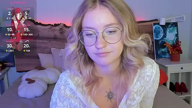 Nerissa xo online show from September 23, 2025, 9:00 pm