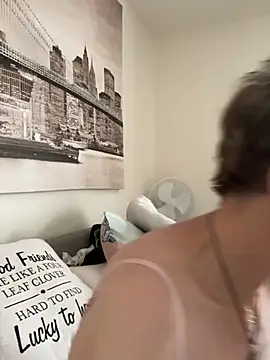 Curvy-Jinx online show from February 12, 2026, 1:44 pm