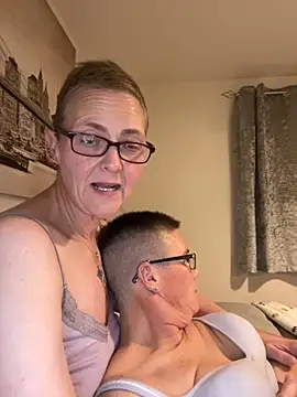 Curvy-Jinx online show from September 21, 2025, 7:19 pm