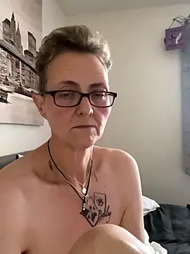 Curvy-Jinx online show from January 9, 2026, 10:22 am