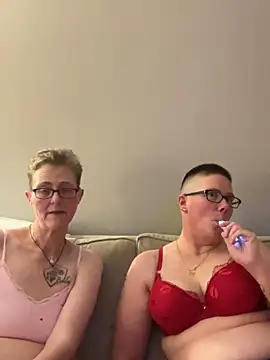 Curvy-Jinx online show from January 31, 2026, 8:29 pm